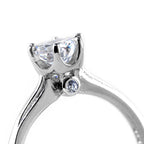Anillo Laura